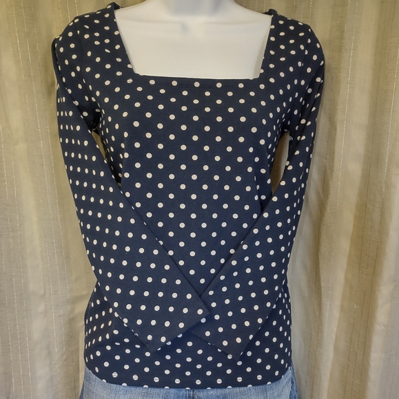 J. CREW Polka Dot Print Woman's Tee. XS - Picture 12 of 12